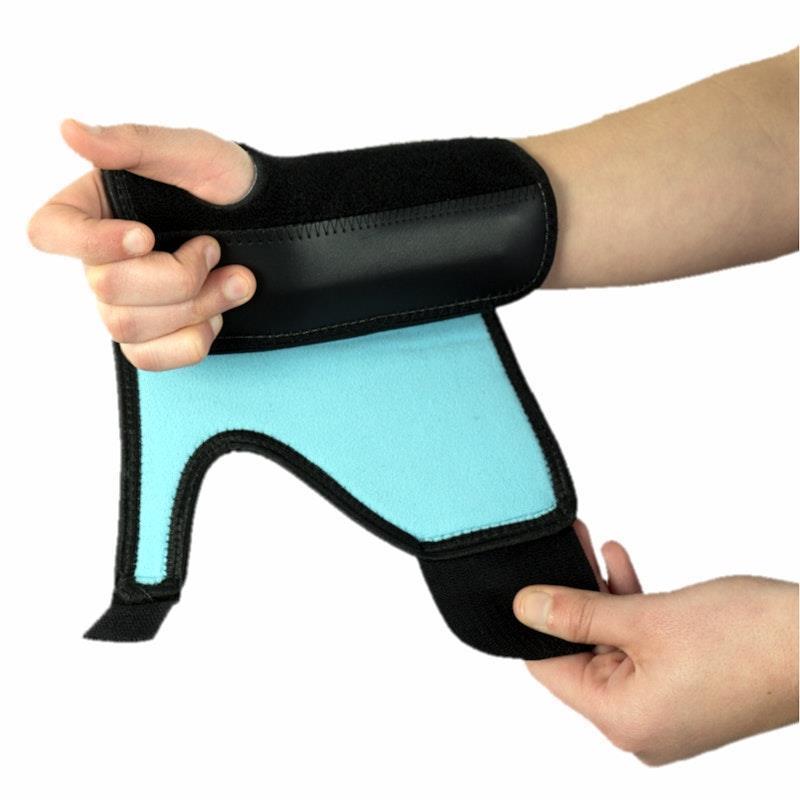 Buy BodyAssist Thermal Carpal Tunnel Wrist Splint Left/Black Online at