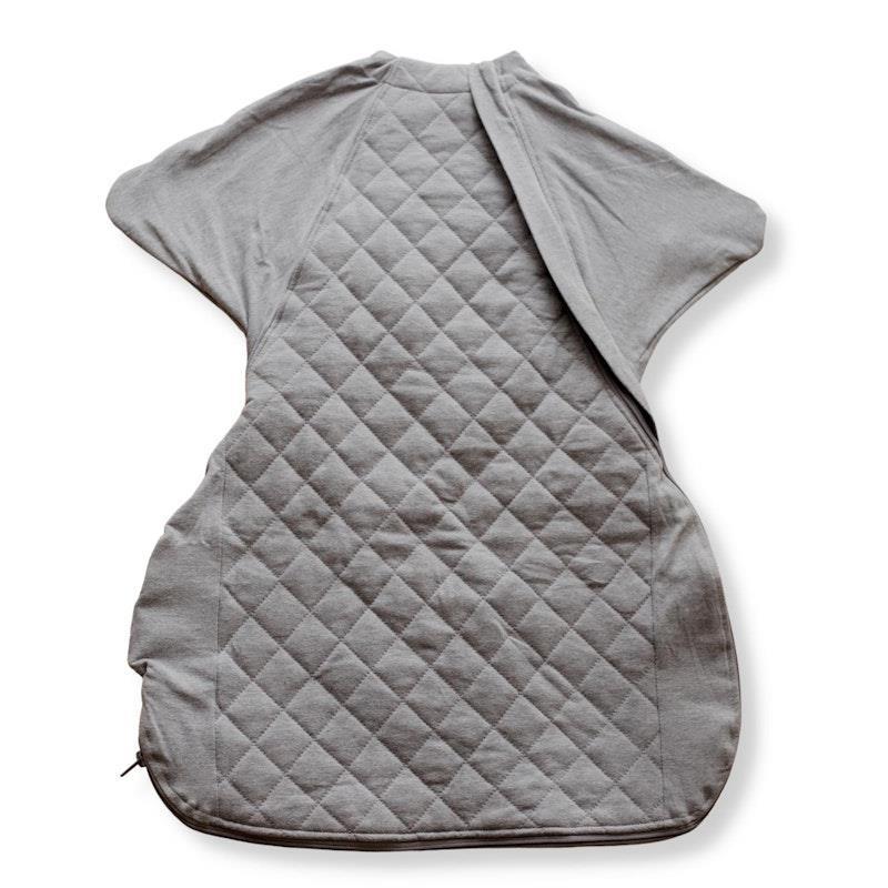 Baby Loves Sleep - 2.5 TOG Winter - Sleepy Hugs Original Warm - Cool Grey 6-12M product image